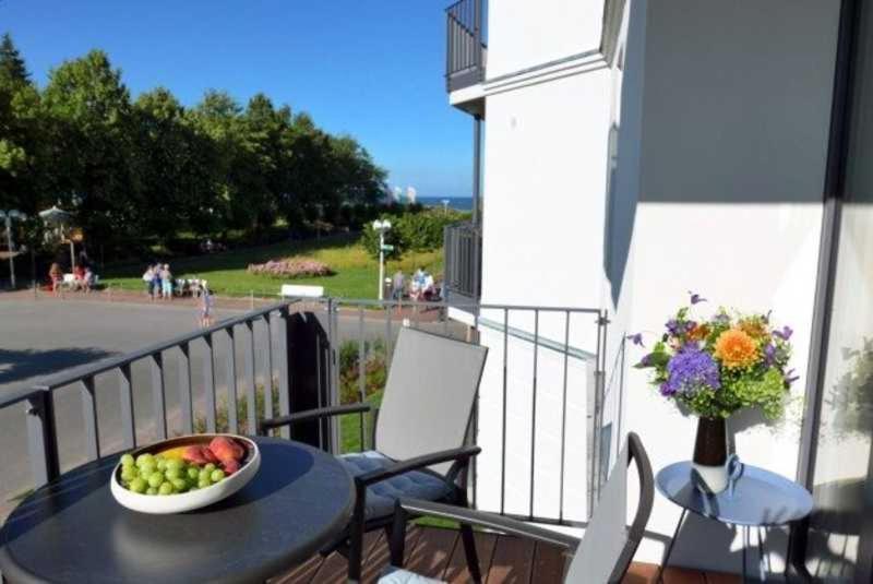 Ferienwohnung Vier Jahreszeiten Mi Baabe Buitenkant foto